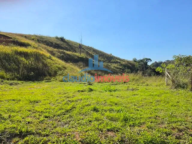 Terreno com 330m², à venda, no bairro São Judas Tadeu em Barra Mansa