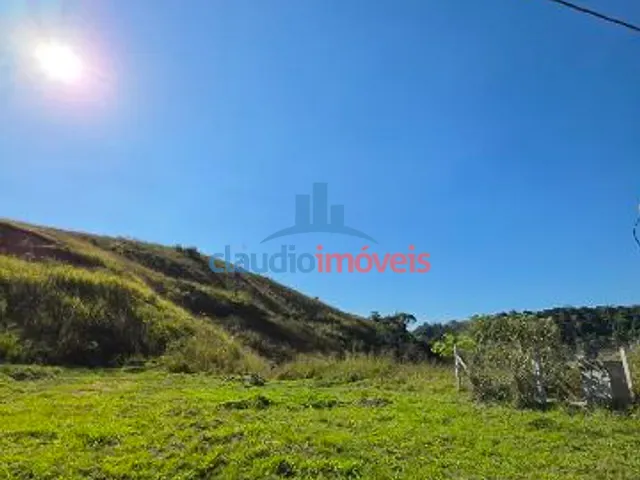 Terreno com 330m², à venda, no bairro São Judas Tadeu em Barra Mansa