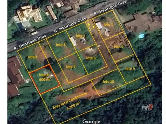 Terreno com 390m², à venda, no bairro Retiro em Petrópolis