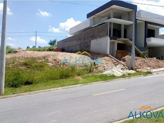 Terreno com 361m², à venda, no bairro Putim em São José dos Campos