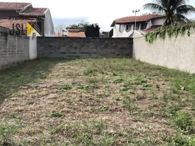 Terreno com 366m², à venda, no bairro Vila Resende em Caçapava