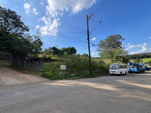Terreno com 5000m², à venda, no bairro Chácara Maria Trindade em São Paulo