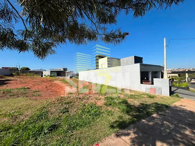 Terreno com 250m², à venda, no bairro Floratta Nações Residencial em Bauru