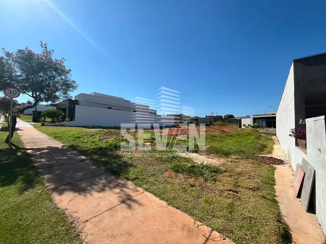Terreno com 250m², à venda, no bairro Floratta Nações Residencial em Bauru