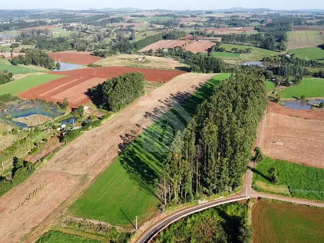 Terreno com 80m², à venda, no bairro Zona Rural em Fazenda Vilanova