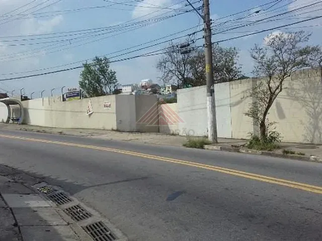 Terreno com 800m², à venda, no bairro Cidade São Jorge em Santo André