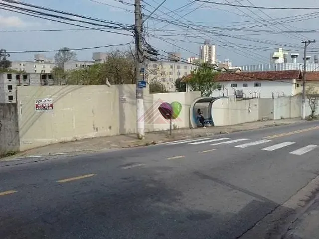 Terreno com 800m², à venda, no bairro Cidade São Jorge em Santo André