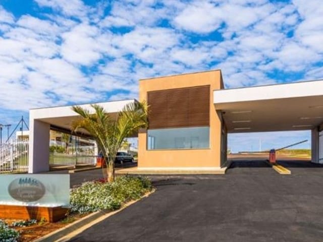 Terreno com 331m², à venda, no bairro Cond Campos Do Conde em Jataizinho