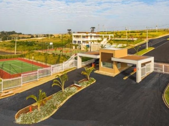 Terreno com 331m², à venda, no bairro Cond Campos Do Conde em Jataizinho