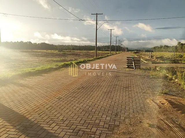 Terreno com 330m², à venda, no bairro Arroio do Sal em Arroio do Sal