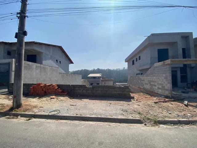 Terreno com 350m², à venda, no bairro Portais (Polvilho) em Cajamar