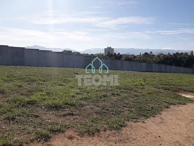 Terreno com 250m², à venda, no bairro Terras de Benvira em Tremembé