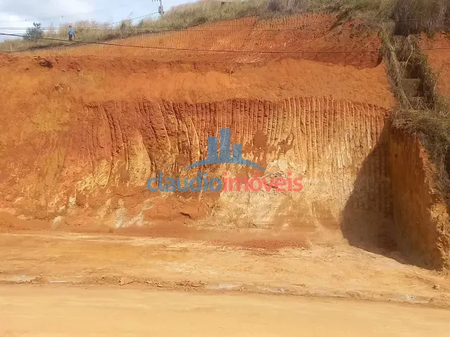 Terreno com 266m², à venda, no bairro Village do Norte em Barra Mansa