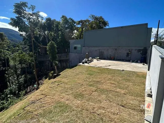Terreno com 876m², à venda, no bairro Centro em Petrópolis