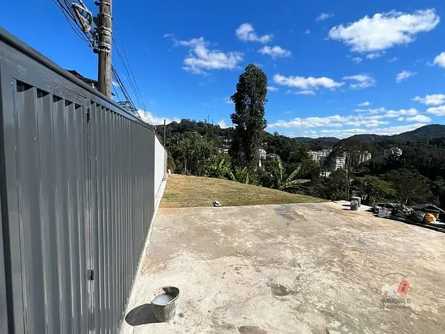 Terreno com 876m², à venda, no bairro Centro em Petrópolis