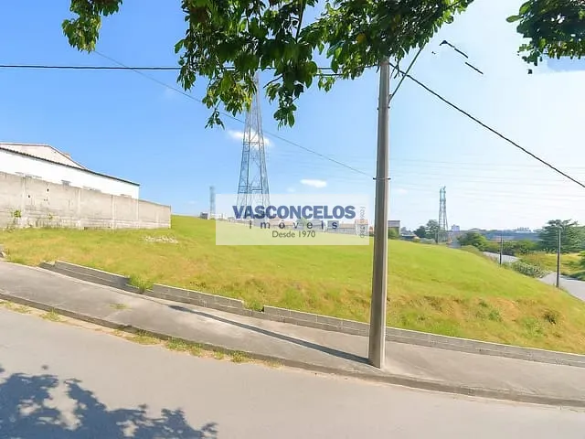 Terreno com 297m², à venda, no bairro Residencial Santa Paula em Jacareí