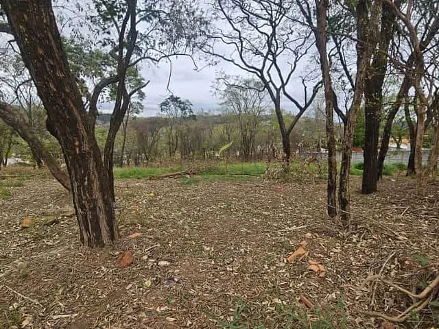 Terreno com 1000m², à venda, no bairro Mato Dentro em Atibaia
