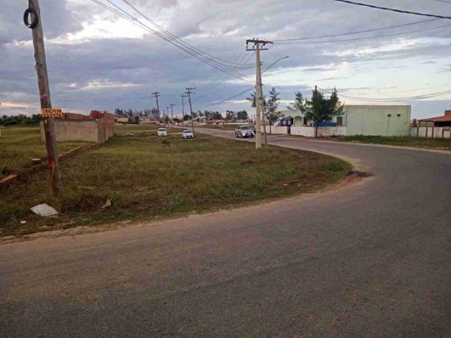 Terreno com 450m², à venda, no bairro Praia do Açu em São João da Barra