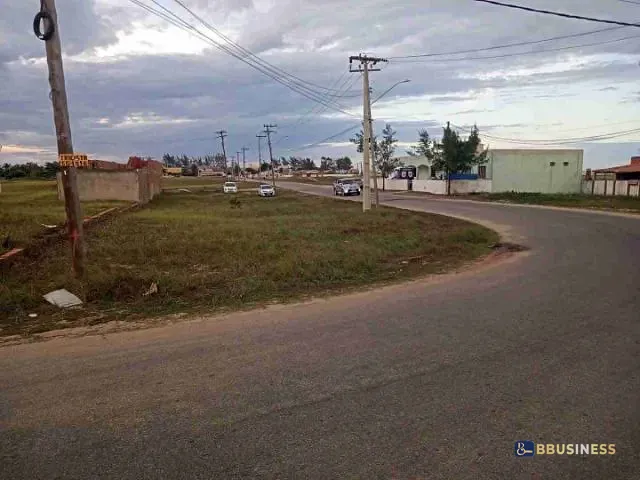 Terreno com 450m², à venda, no bairro Praia do Açu em São João da Barra