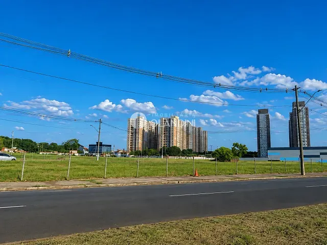 Terreno com 12627m², à venda, no bairro Parque Residencial Jaguari em Americana