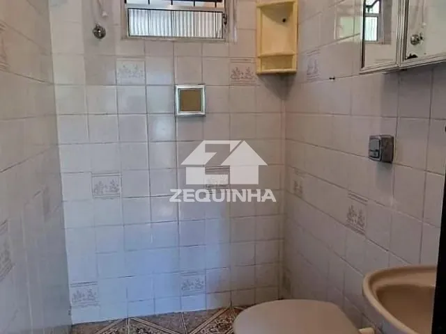 Prédio com 600m² 4 quartos e 3 banheiros, à venda, no bairro Santa Maria em Osasco
