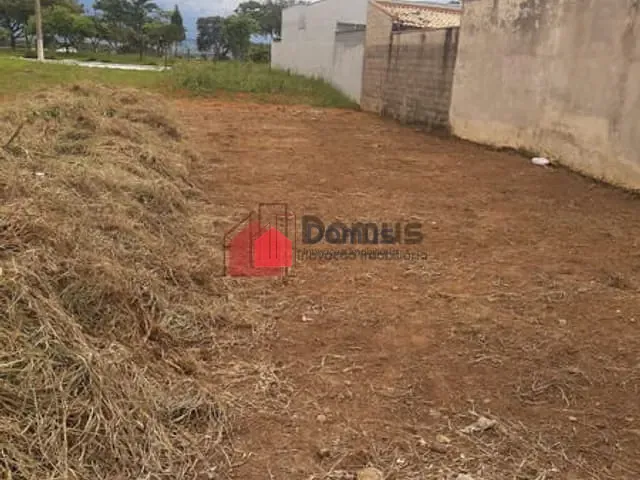 Terreno com 200m², à venda, no bairro Parque das Palmeiras em Pindamonhangaba