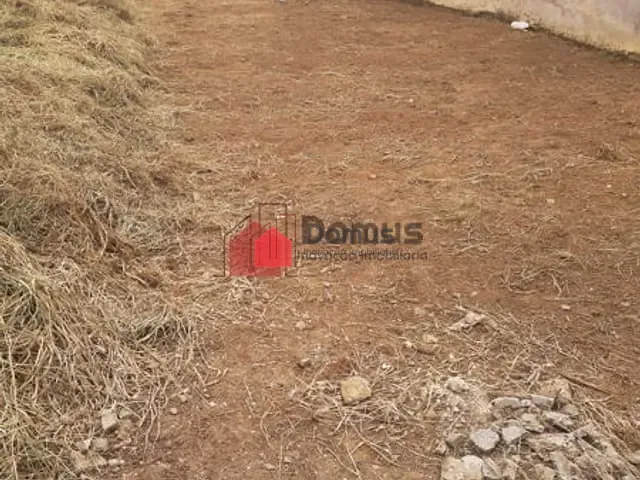 Terreno com 200m², à venda, no bairro Parque das Palmeiras em Pindamonhangaba