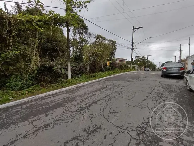 Terreno com 960m², à venda, no bairro Parelheiros em São Paulo