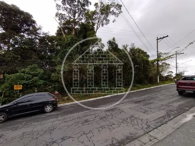 Terreno com 960m², à venda, no bairro Parelheiros em São Paulo