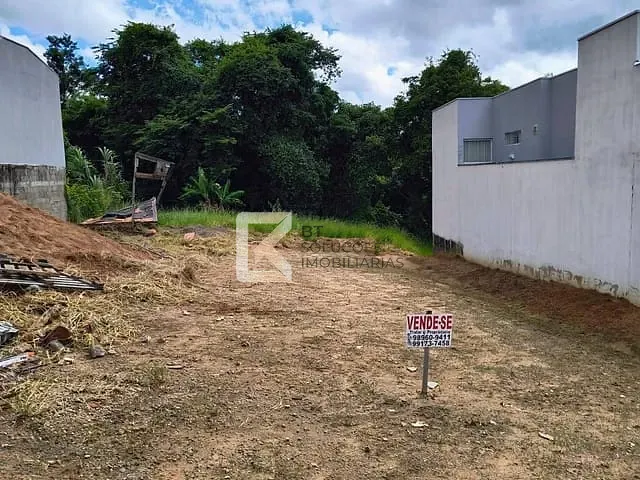 Terreno com 150m², à venda, no bairro Jardim das Maritacas em Indaiatuba