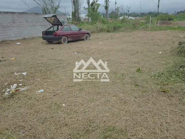 Terreno com 270m², à venda, no bairro Golfinhos em Caraguatatuba