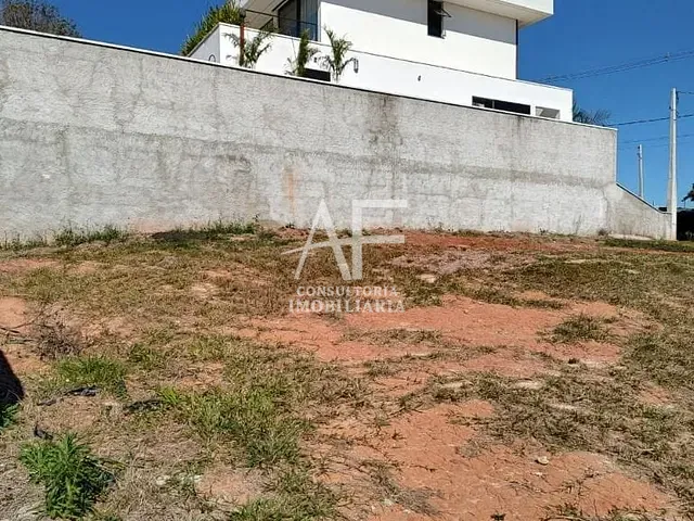 Terreno com 286m², à venda, no bairro Itapecerica em Taubaté