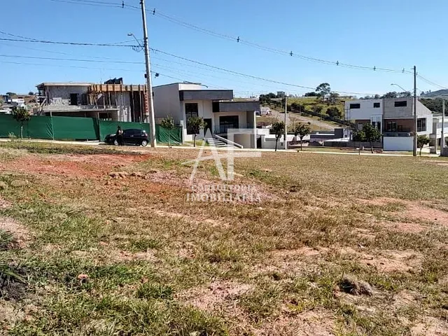 Terreno com 286m², à venda, no bairro Itapecerica em Taubaté