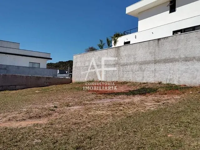 Terreno com 286m², à venda, no bairro Itapecerica em Taubaté