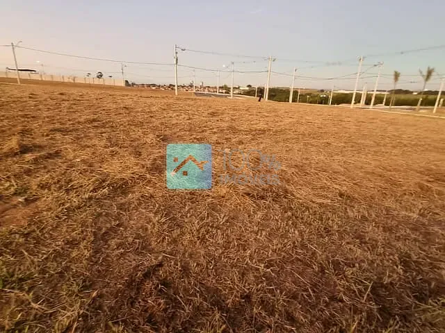 Terreno com 250m², à venda, no bairro Jardim Satélite em São José dos Campos