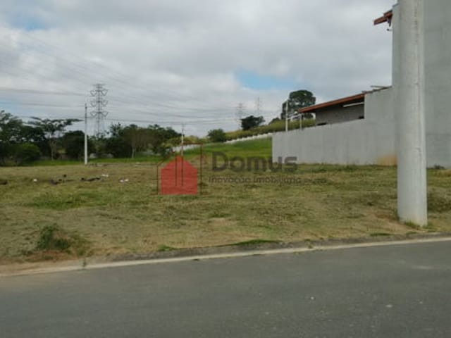 Terreno com 200m², à venda, no bairro Residencial Vila Romana em Pindamonhangaba
