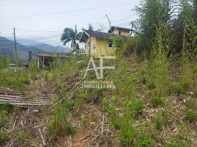 Terreno com 476m², à venda, no bairro Zona Rural em Santo Antônio do Pinhal