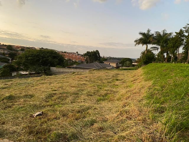 Terreno com 588m², à venda, no bairro Jardim Carvalho em Ponta Grossa