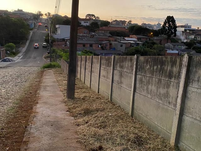 Terreno com 588m², à venda, no bairro Jardim Carvalho em Ponta Grossa