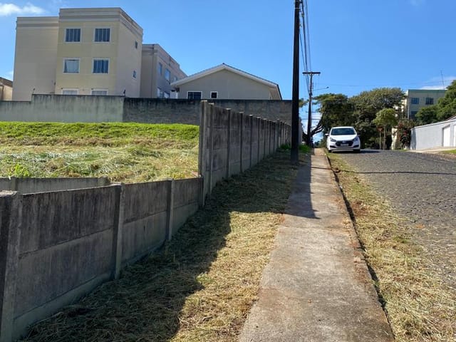 Terreno com 588m², à venda, no bairro Jardim Carvalho em Ponta Grossa