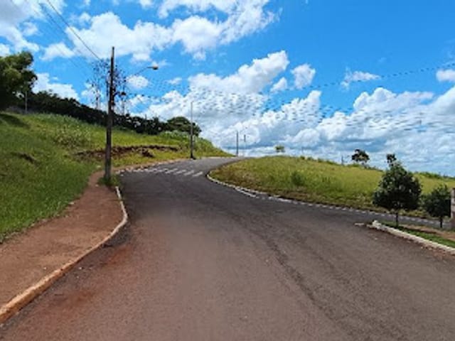 Terreno com 252m², à venda, no bairro Jardim Tupi em Cambé