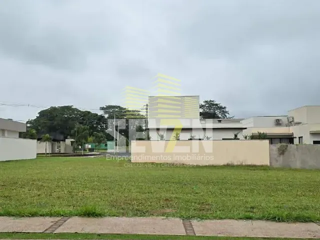 Terreno com 308m², à venda, no bairro Residencial Villa de León em Piratininga