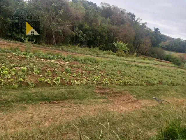 Terreno com 2586m², à venda, no bairro Serrinha em Caçapava