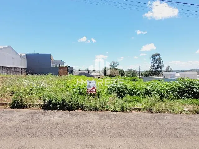 Terreno com 360m², à venda, no bairro Residêncial Joaquim Vicente de Castro em Apucarana