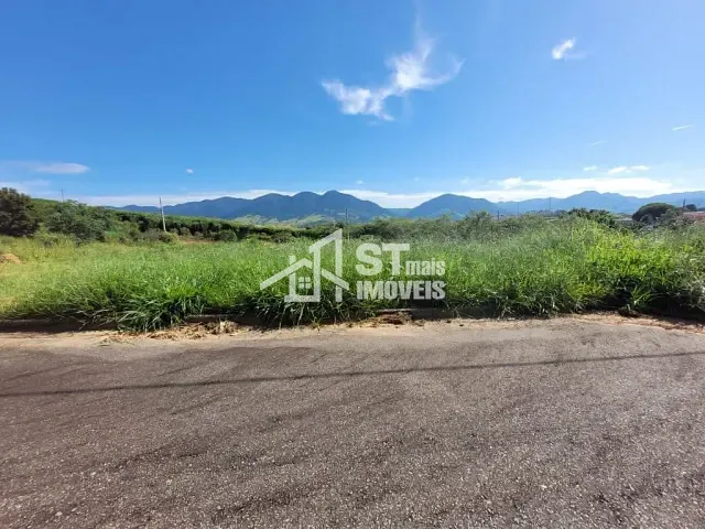 Terreno com 200m², à venda, no bairro Jardim Amélia em Andradas