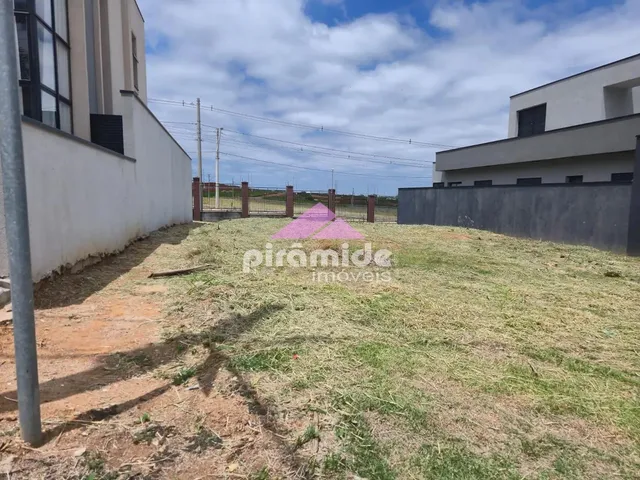 Terreno com 270m², à venda, no bairro Loteamento Floresta em São José Dos Campos