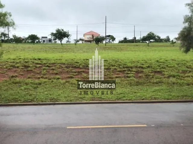 Terreno com 421m², à venda, no bairro Jardim Carvalho em Ponta Grossa