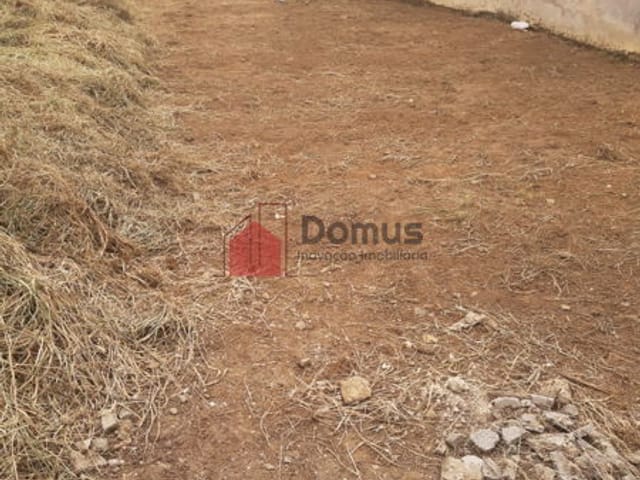 Terreno com 200m², à venda, no bairro Parque das Palmeiras em Pindamonhangaba