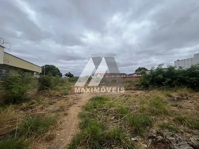 Terreno com 2264m², à venda, no bairro Nova Terra em Araçuaí