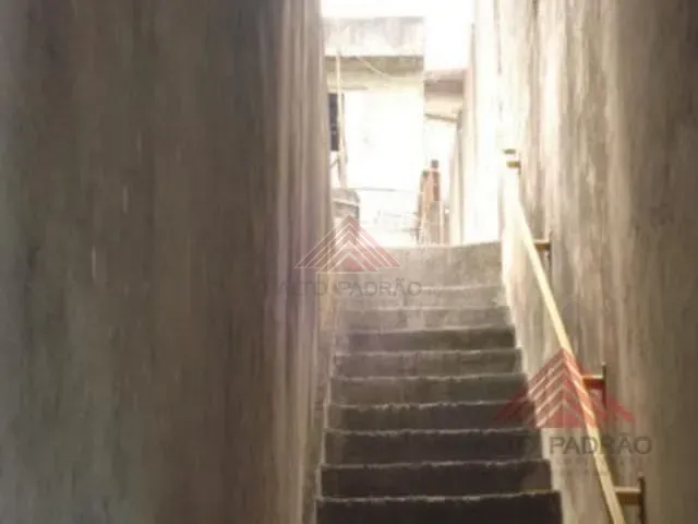 Terreno à venda, no bairro Jardim Zaira em Mauá